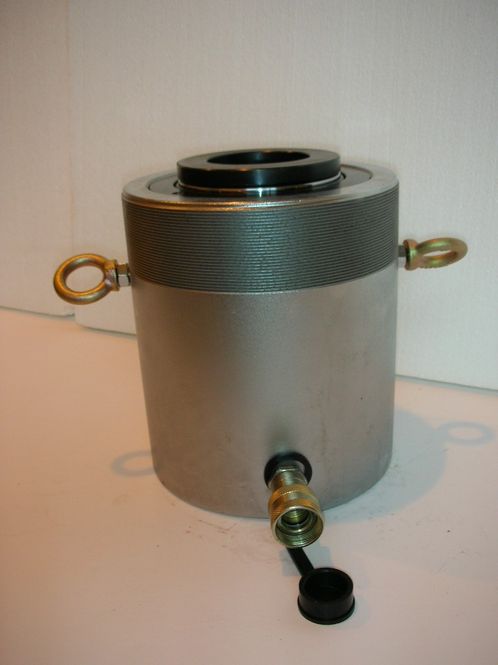 Hovedbilde 100 tonns senterhulljekk